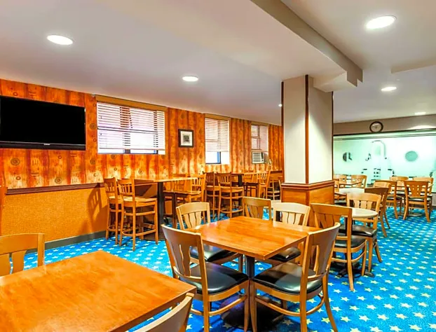 Ramada by Wyndham Jersey City hotel detail image 2