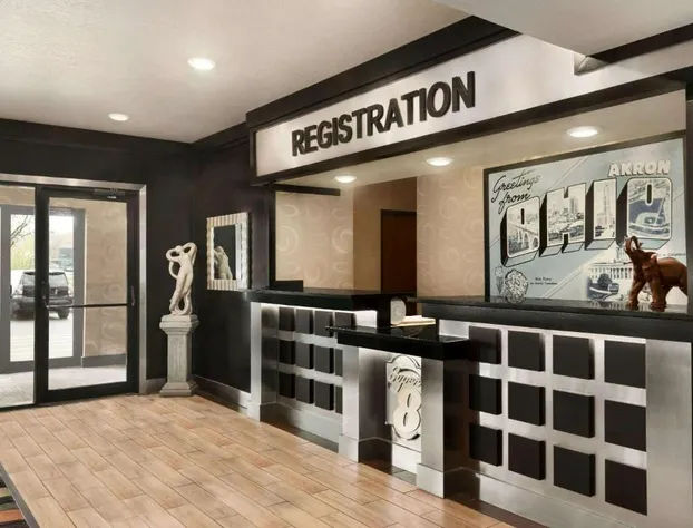 Super 8 by Wyndham Akron S/Green/Uniontown OH hotel detail image 2