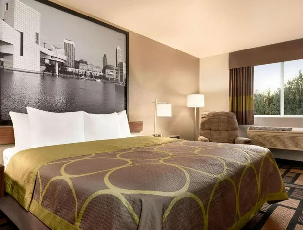 Super 8 by Wyndham Akron S/Green/Uniontown OH hotel detail image 4