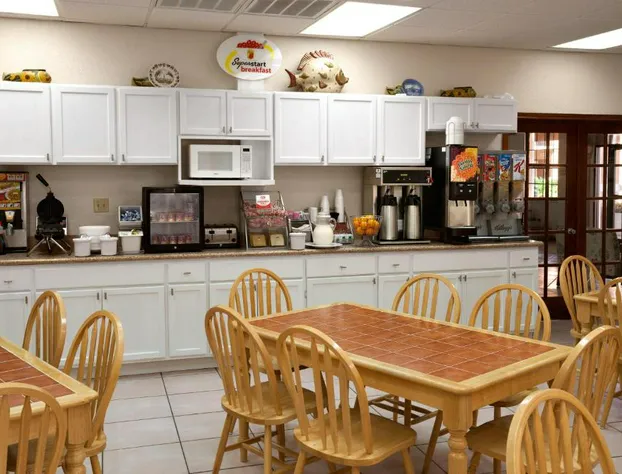 Super 8 by Wyndham South Padre Island hotel detail image 3