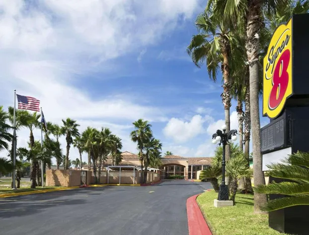 Super 8 by Wyndham South Padre Island hotel detail image 1