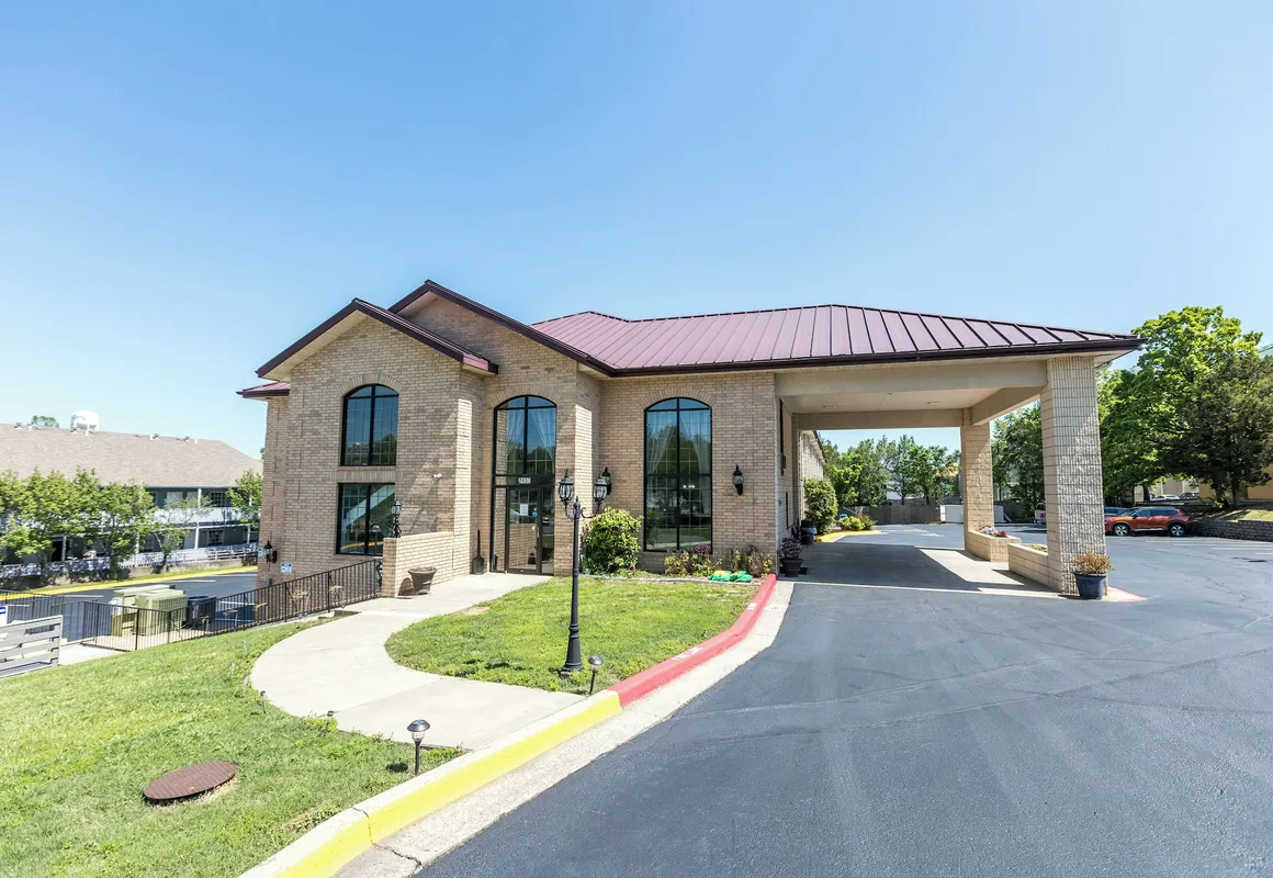 Super 8 by Wyndham Branson/Andy Williams Theater hotel hero