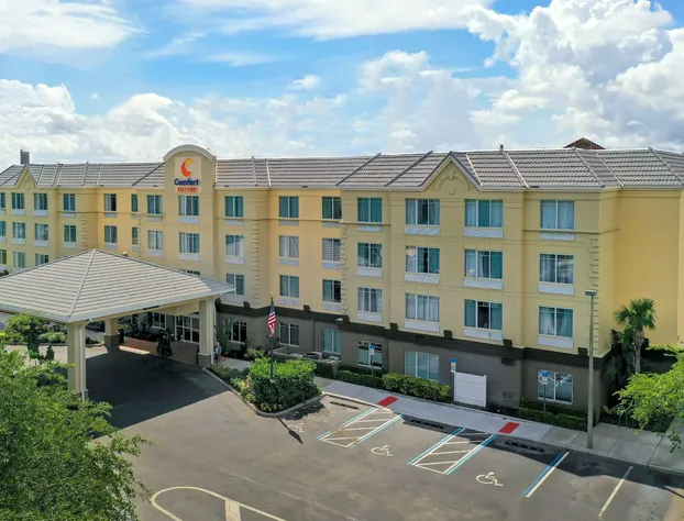 Comfort Suites Near Universal Orlando Resort hotel detail image 1