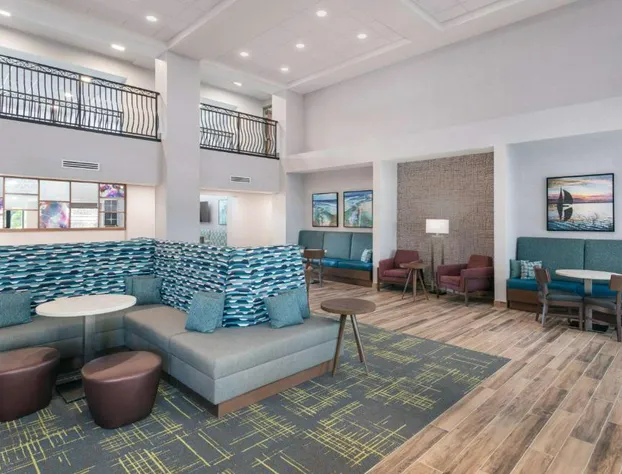 Hampton Inn & Suites Fort Myers Beach/Sanibel Gateway hotel detail image 3