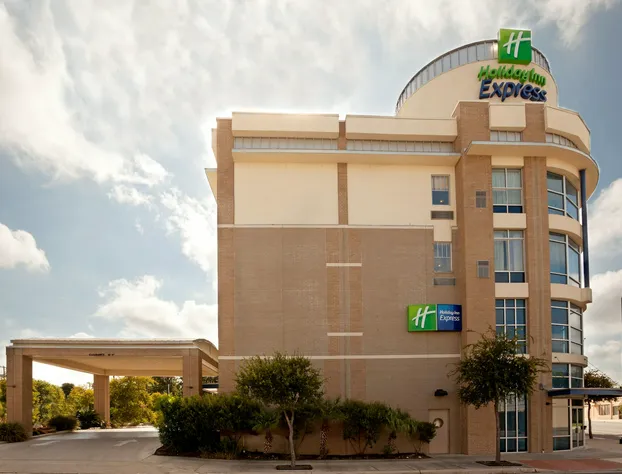 Holiday Inn Express San Antonio Rivercenter Area by IHG hotel detail image 1