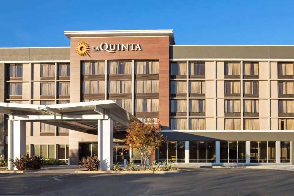 La Quinta Inn & Suites by Wyndham Rancho Cordova Sacramento hotel hero
