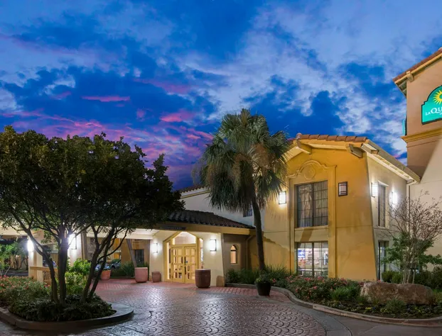 La Quinta Inn by Wyndham San Antonio Market Square hotel detail image 3