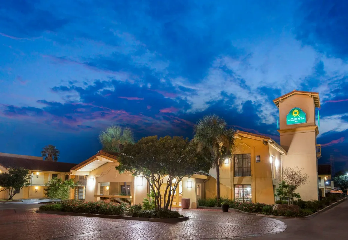 La Quinta Inn by Wyndham San Antonio Market Square hotel hero