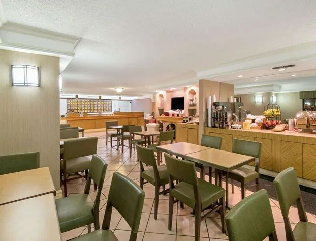 La Quinta Inn by Wyndham San Antonio Market Square hotel detail image 4