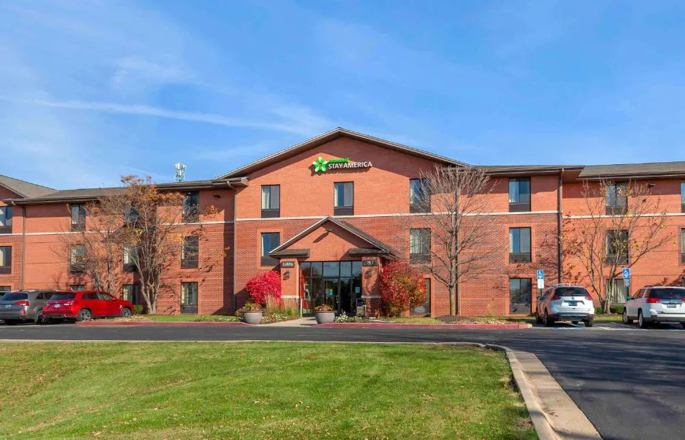 Extended Stay America Select Suites Rockford State Street hotel hero