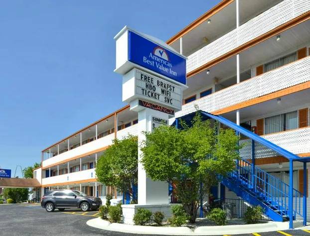 Americas Best Value Inn & Suites Branson - Near the Strip hotel detail image 1