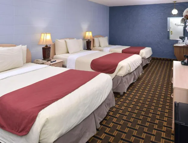 Americas Best Value Inn & Suites Branson - Near the Strip hotel detail image 4