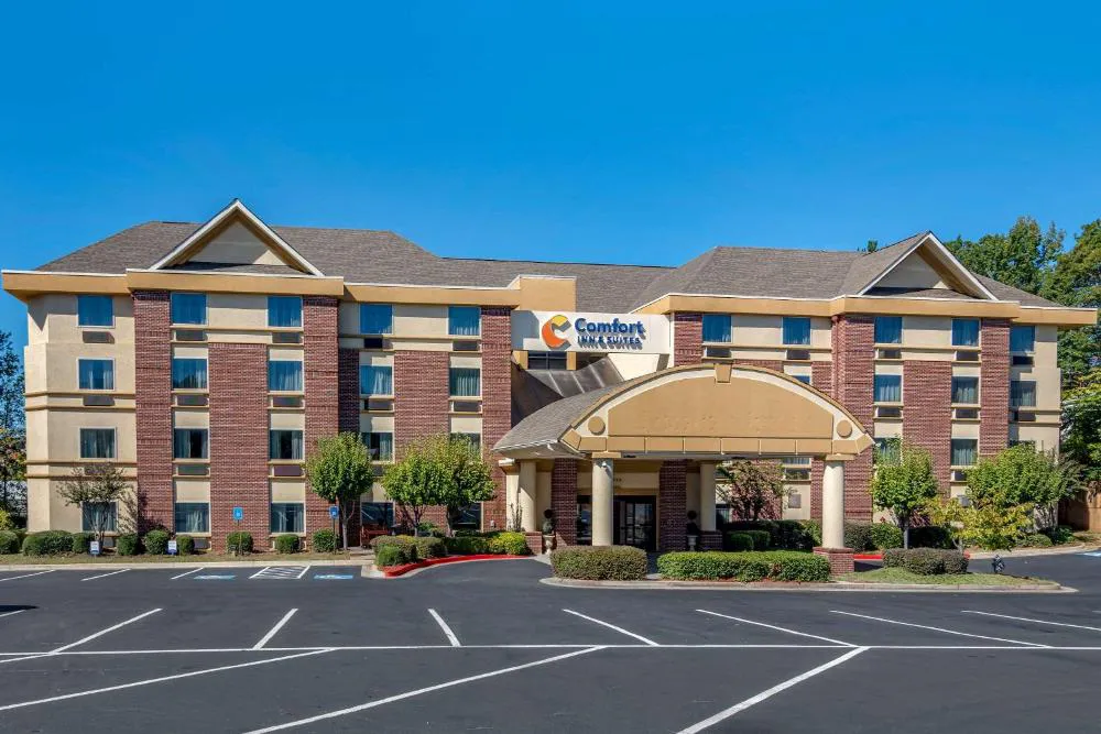 Comfort Inn & Suites Suwanee - Sugarloaf hotel hero