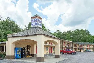 Knights Inn Yemassee hotel detail image 1