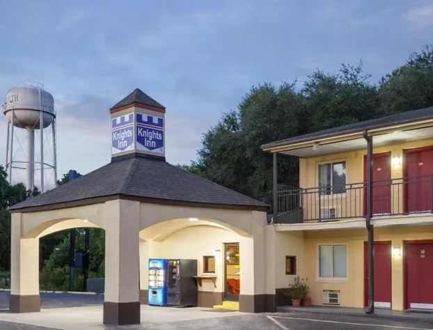 Knights Inn Yemassee hotel detail image 1