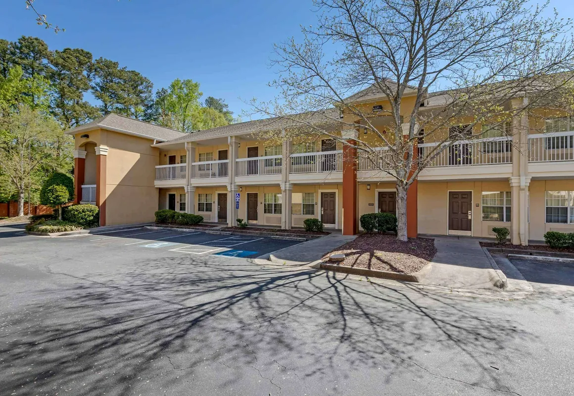Extended Stay America Select Suites Atlanta Perimeter Hammon hotel hero