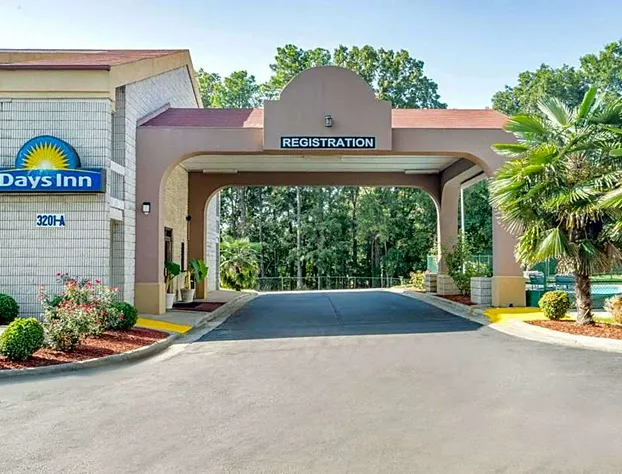 Days Inn by Wyndham Raleigh Midtown hotel detail image 3