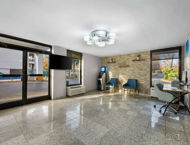 Days Inn by Wyndham Raleigh Midtown hotel detail image 2