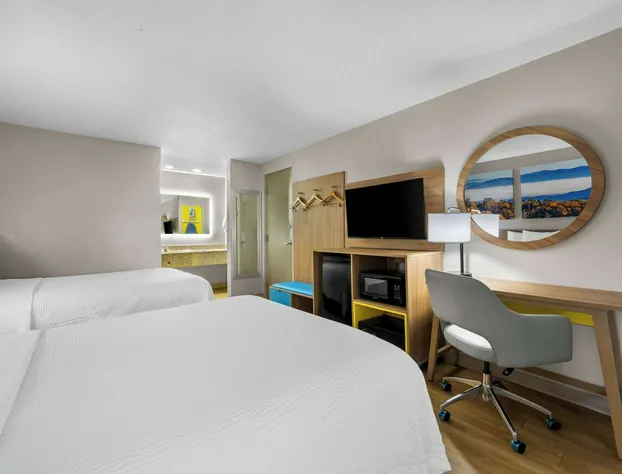 Days Inn by Wyndham Raleigh Midtown hotel detail image 4