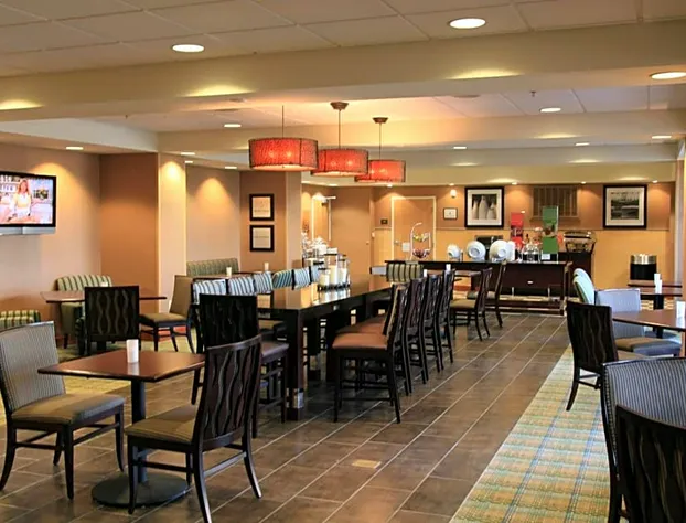 Hampton Inn Las Vegas North Speedway hotel detail image 4