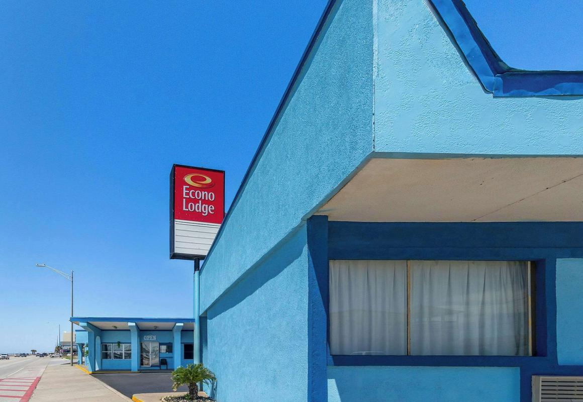 Econo Lodge Galveston Seawall hotel hero