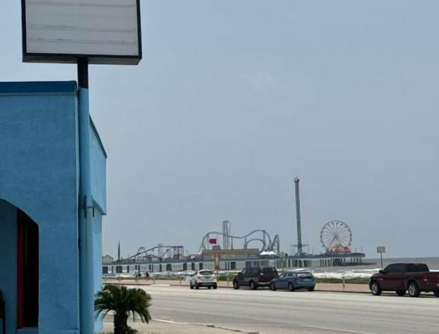 Econo Lodge Galveston Seawall hotel detail image 1