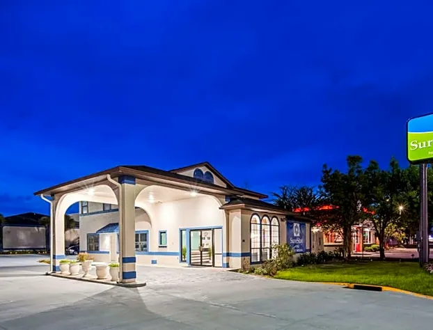 SureStay Hotel by Best Western Jacksonville South hotel detail image 1