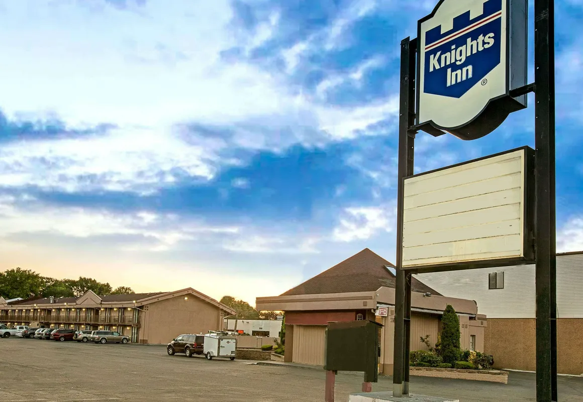 Knights Inn South Hackensack hotel hero