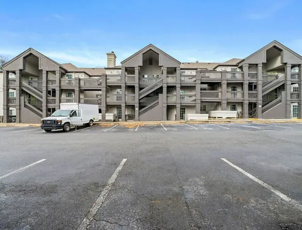 Quality Suites Atlanta Buckhead Village North hotel detail image 2