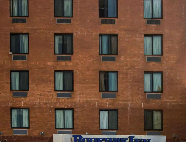 Rodeway Inn Bronx Zoo hotel detail image 1