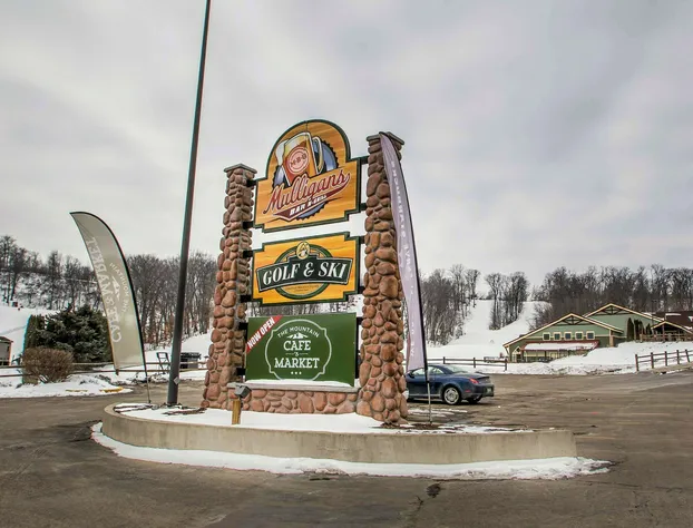 Bluegreen Vacations Christmas Mountain Village, an Ascend Collection Resort hotel detail image 2