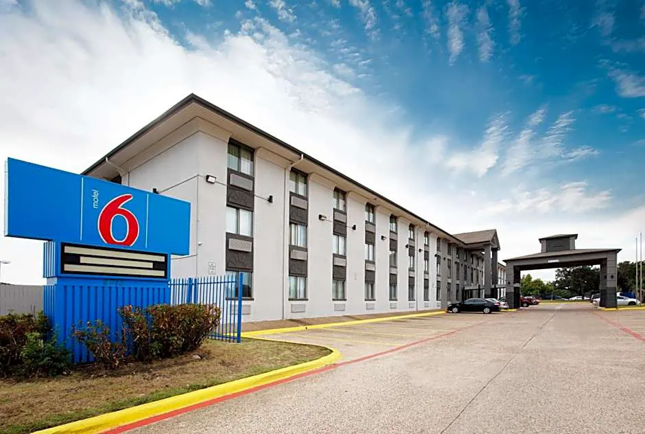 Motel 6 Dallas, TX - Fair Park hotel hero