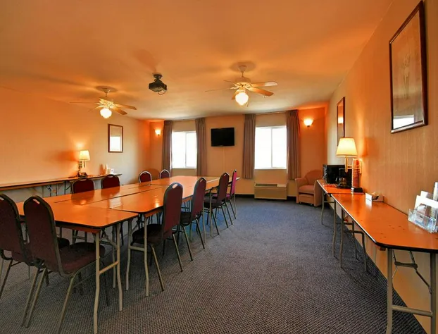Americas Best Value Inn Westmorland hotel detail image 1