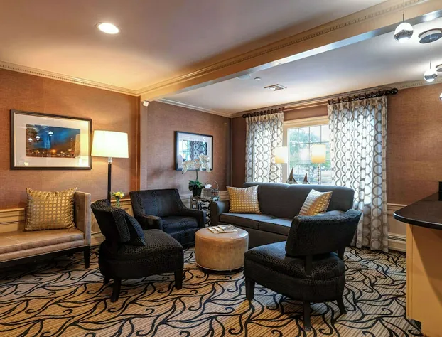 Port Inn and Suites Portsmouth, an Ascend Collection Hotel hotel detail image 3