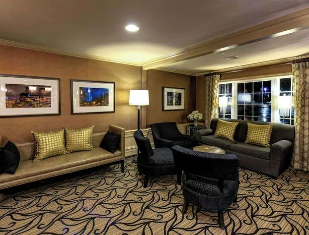 Port Inn and Suites Portsmouth, an Ascend Collection Hotel hotel detail image 4