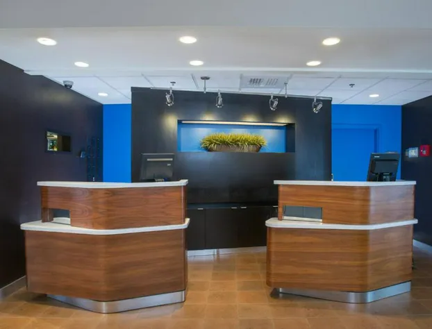 Courtyard by Marriott Raynham hotel detail image 4