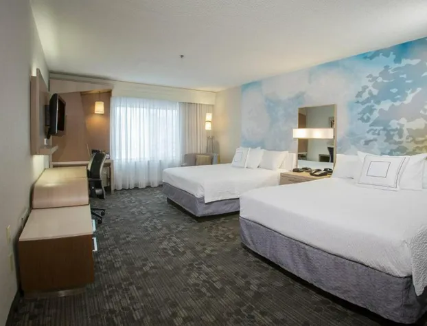 Courtyard by Marriott Raynham hotel detail image 1