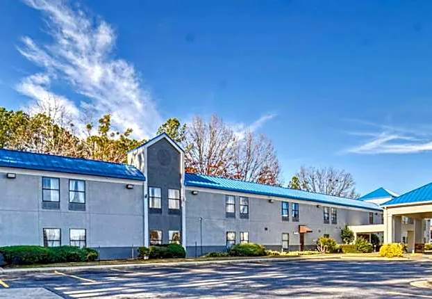 Econo Lodge Raleigh near Walnut Creek Amphitheatre hotel detail image 2