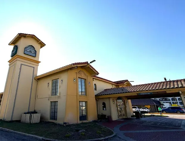 Townhouse Garden Inn & Suites San Antonio I 35 hotel detail image 4