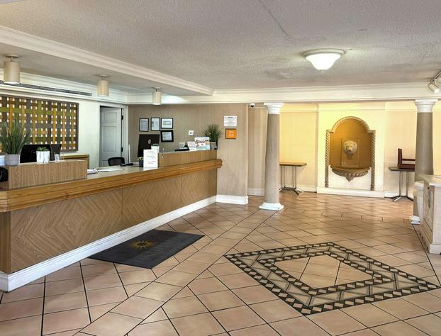 Townhouse Garden Inn & Suites San Antonio I 35 hotel detail image 2