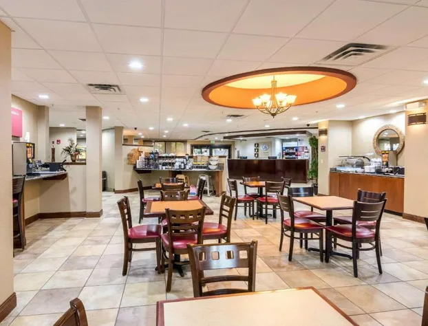 Comfort Suites Panama City Beach hotel detail image 4