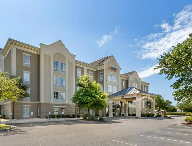 Comfort Suites Myrtle Beach Central hotel detail image 3