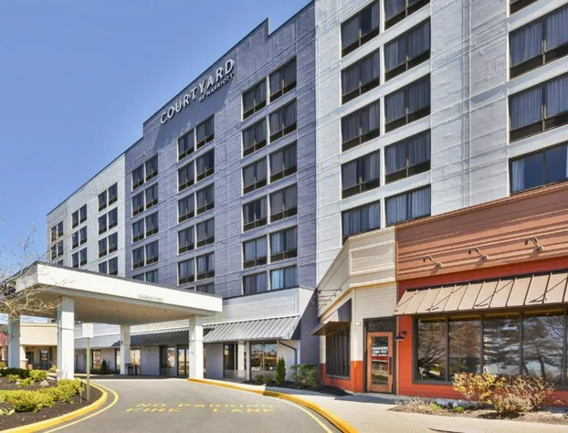 Courtyard by Marriott Secaucus Meadowlands hotel detail image 1