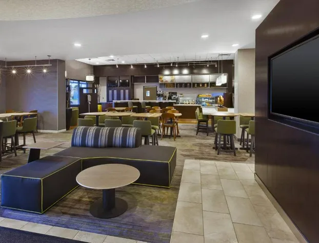 Courtyard by Marriott Secaucus Meadowlands hotel detail image 3