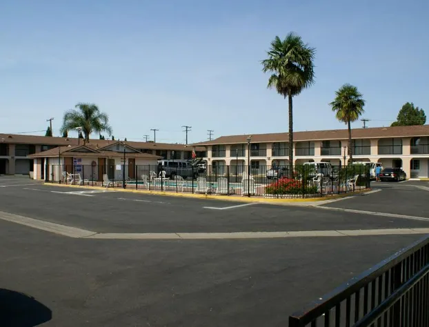 Colony Inn hotel detail image 2