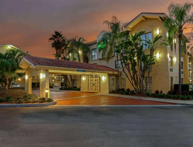 La Quinta by Wyndham Pinellas Park St Peterburg Clearwater hotel detail image 2