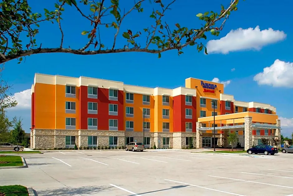 Fairfield Inn & Suites by Marriott Dallas Plano/The Colony hotel hero