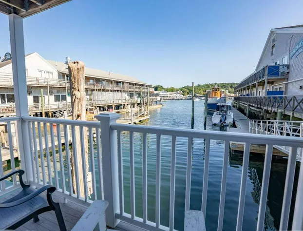 Fishermans Wharf Inn hotel detail image 2