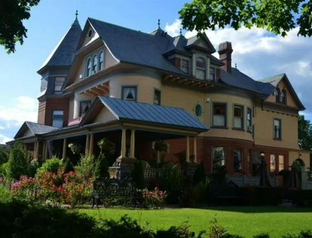 Union Gables Bed & Breakfast hotel detail image 1