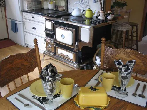 Golden Dreams B&B hotel hero